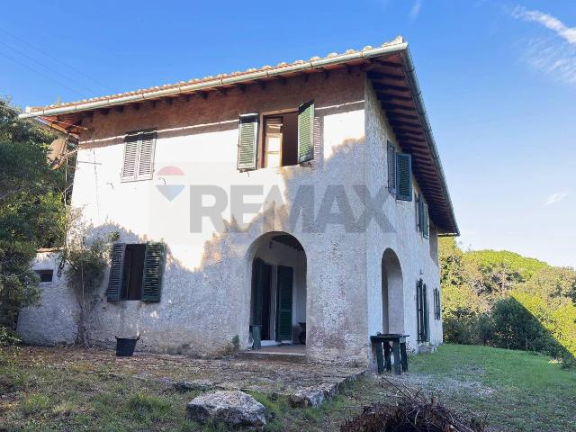 Villa Indipendente in vendita a Spartaia, Marciana