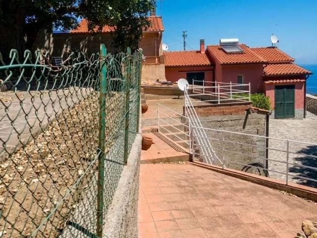 Villa Indipendente in vendita a Sant'Andrea, Marciana
