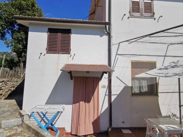 Villa Indipendente in vendita a Pomonte, Marciana