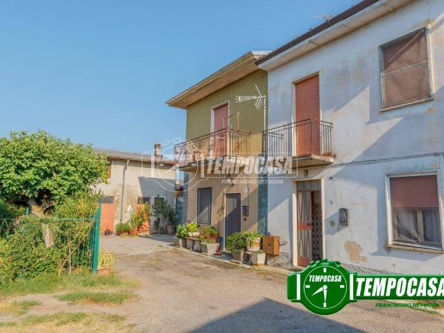 Villa Indipendente in vendita a Marcignago, Pavia