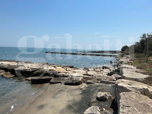Villa Indipendente in vendita a Puglia, Barletta-andria-trani