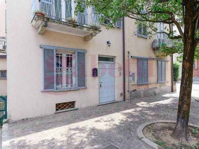Villa Indipendente in vendita a Mariano Comense, Lombardia