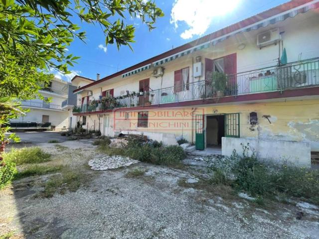 Villa Indipendente in vendita a Marigliano, Campania