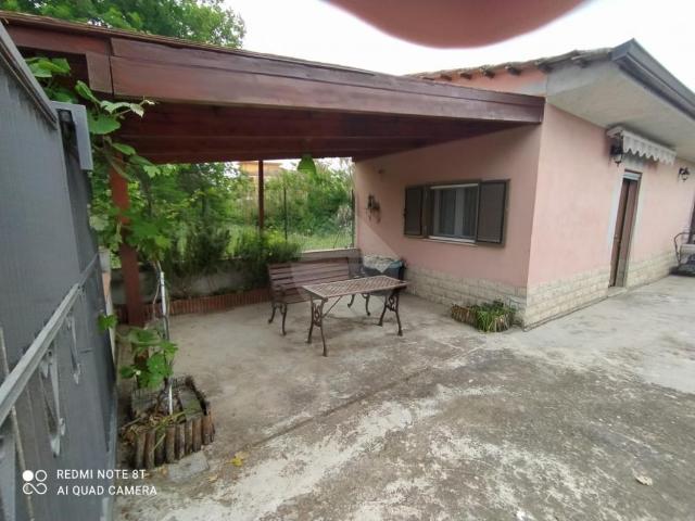 Villa Indipendente in vendita a Fontana Perrelli, Minturno