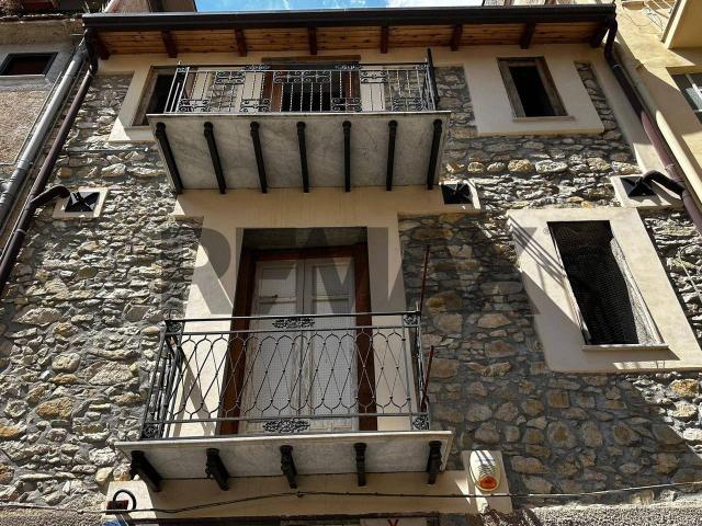 Villa Indipendente in vendita a Marineo, Palermo