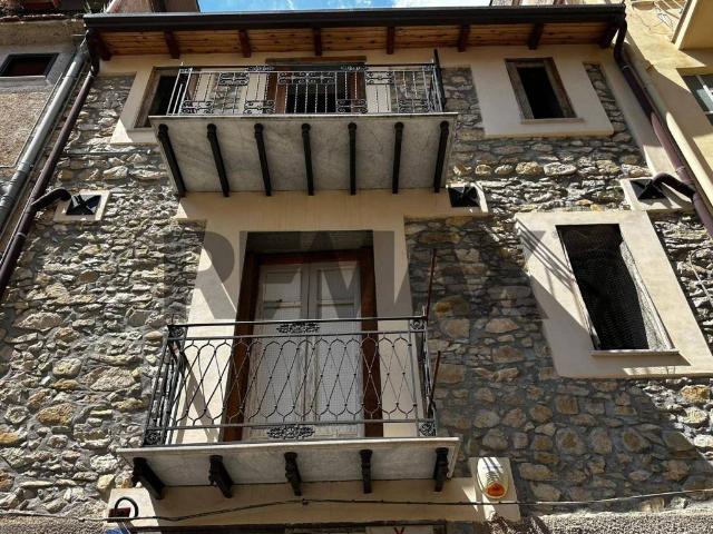 Villa Indipendente in vendita a Marineo, Sicilia