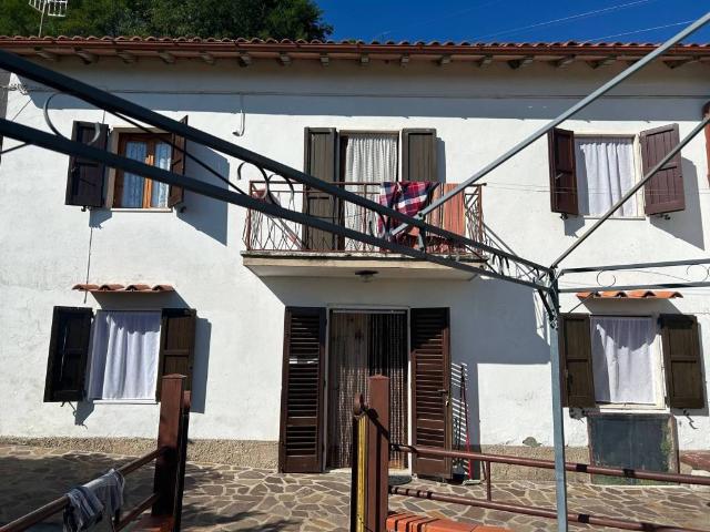 Villa Indipendente in vendita a Margine di Momigno, Marliana