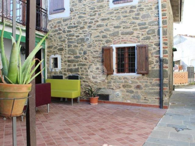 Villa Indipendente in vendita a Marliana, Toscana