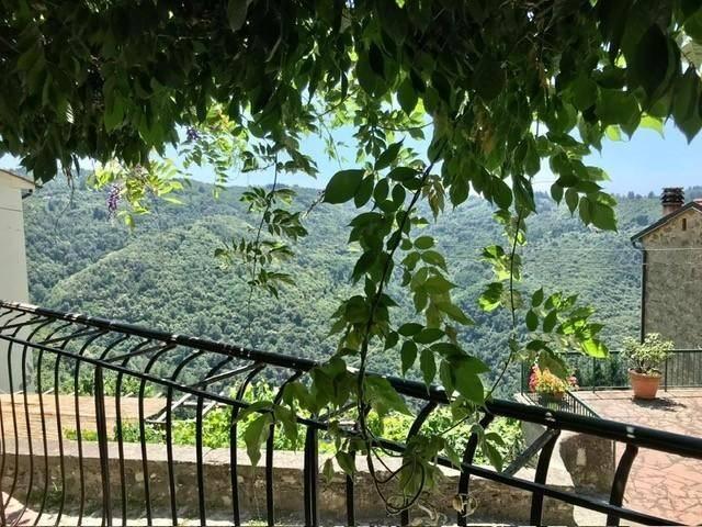 Villa Indipendente in vendita a Marliana, Toscana