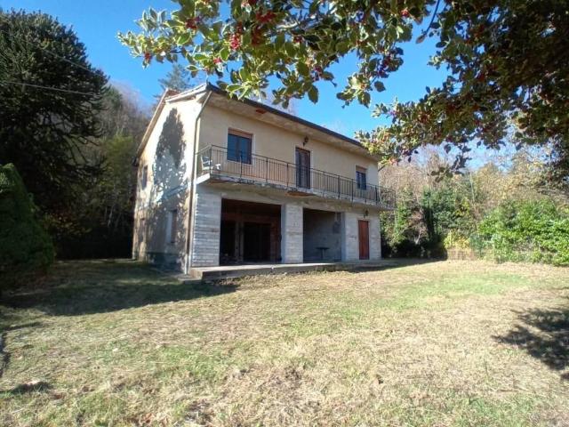 Villa Indipendente in vendita a Montagnana, Marliana