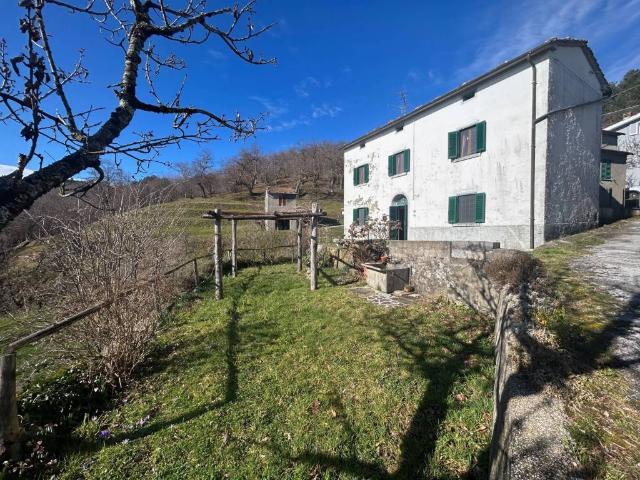 Villa Indipendente in vendita a Marliana, Toscana
