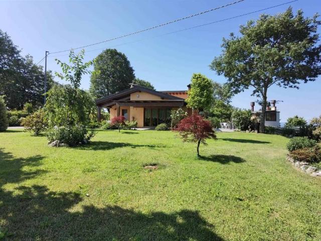 Villa Indipendente in vendita a Marliana, Pistoia