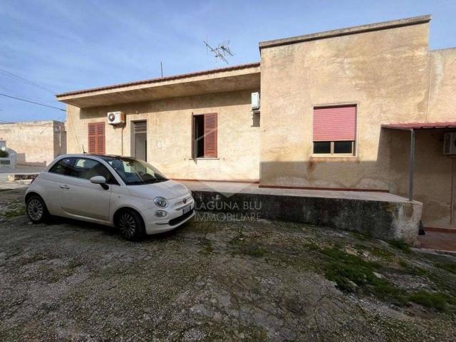 Villa Indipendente in vendita a Santi Filippo e Giacomo, Marsala