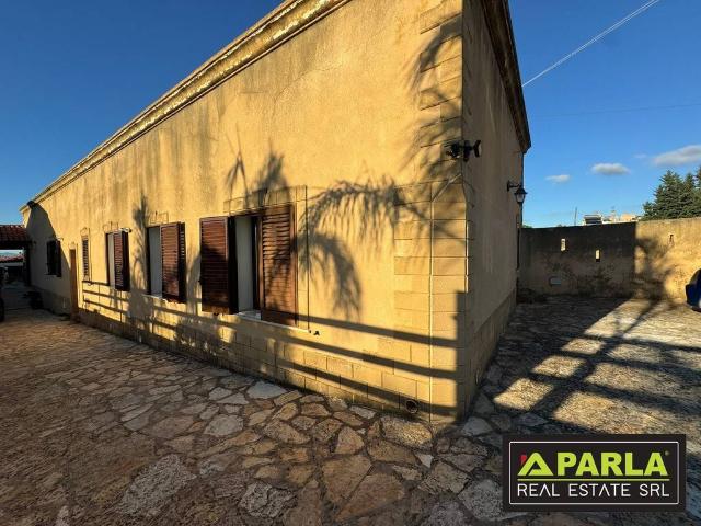 Villa Indipendente in vendita a Santi Filippo e Giacomo, Marsala