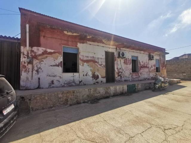 Villa Indipendente in vendita a Marsala, Sicilia