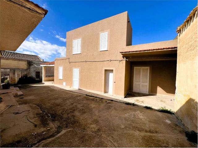 Villa Indipendente in vendita a Marsala, Sicilia