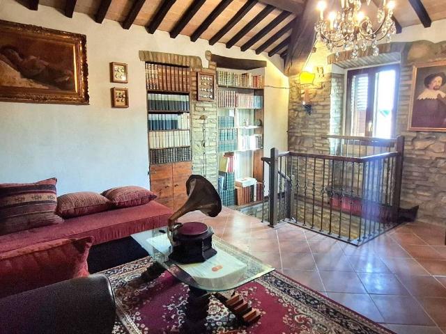 Villa Indipendente in vendita a Marsciano, Umbria