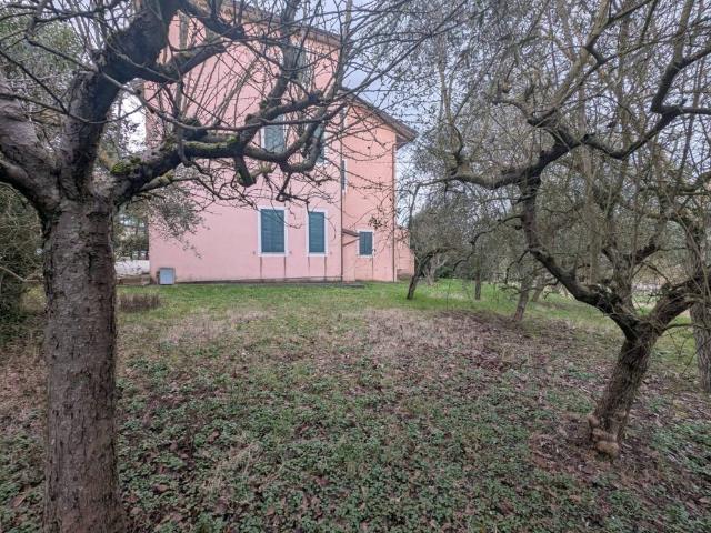 Villa Indipendente in vendita a Marsciano, Umbria