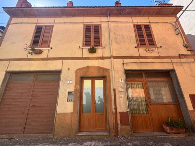 Villa Indipendente in vendita a Marta, Lazio