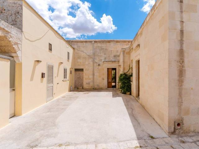 Villa Indipendente in vendita a Puglia, Lecce