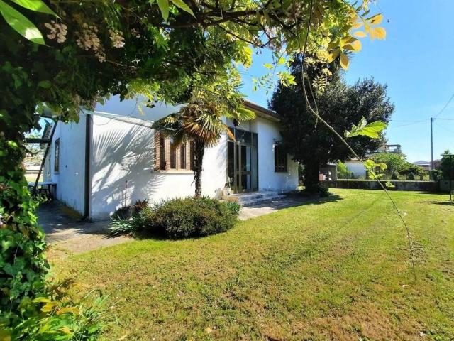 Villa Indipendente in vendita a Martellago, Veneto