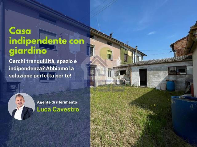 Villa Indipendente in vendita a Casalmaggiore, Lombardia