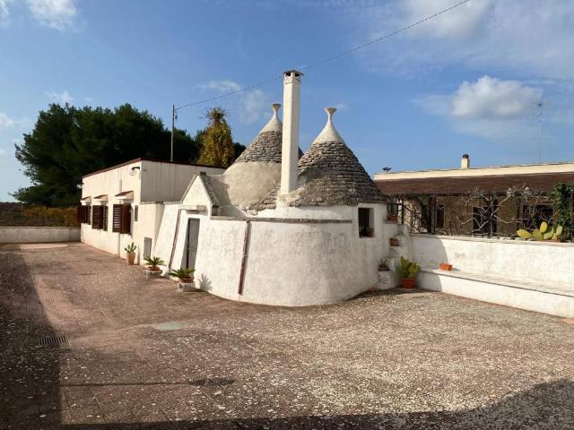 Villa Indipendente in vendita a Martina Franca, Taranto