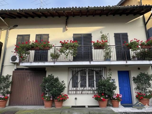 Villa Indipendente in vendita a Martinengo, Lombardia
