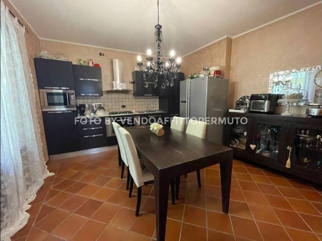 Villa Indipendente in vendita a Martinengo, Lombardia