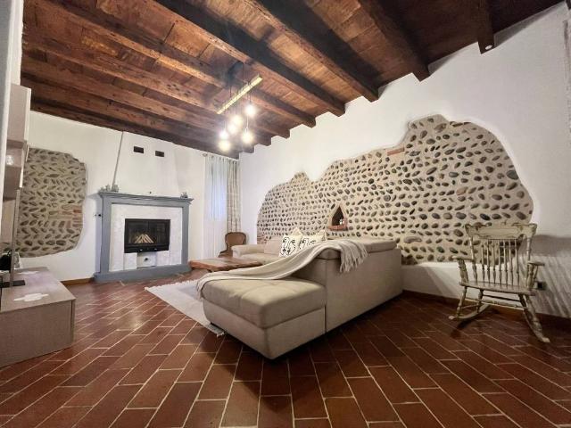 Villa Indipendente in vendita a Martinengo, Lombardia