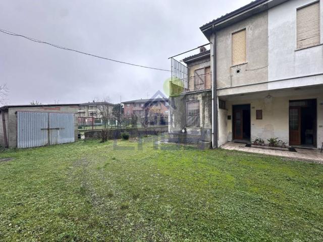 Villa Indipendente in vendita a Marudo, Lombardia