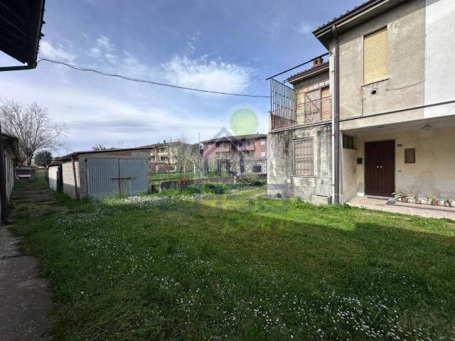 Villa Indipendente in vendita a Marudo, Lombardia