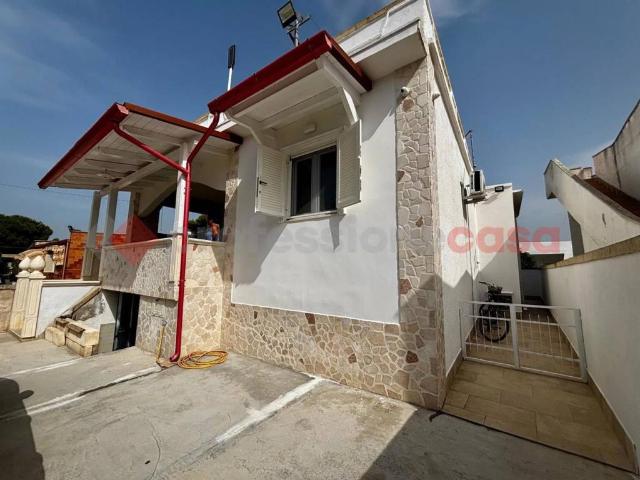 Villa Indipendente in vendita a Maruggio, Taranto