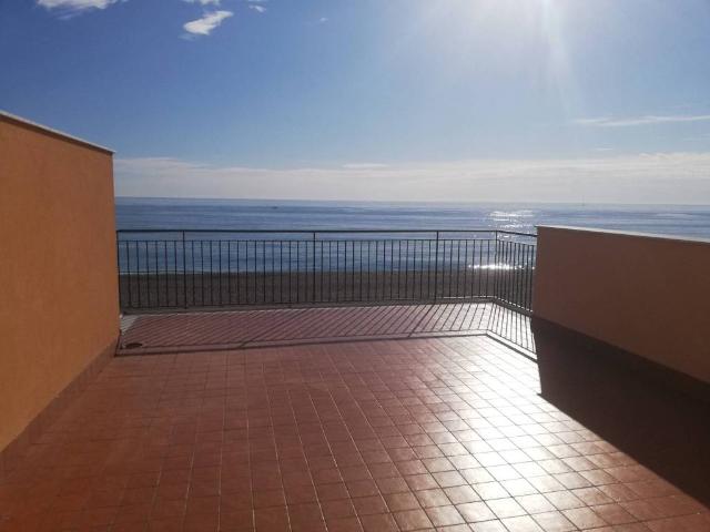 Villa Indipendente in vendita a Fondachello, Mascali