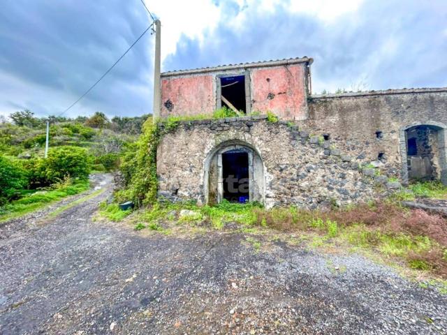 Villa Indipendente in vendita a Santa Venera, Mascali