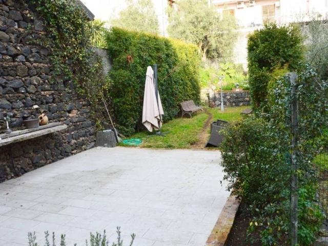 Villa Indipendente in vendita a Sciara, Mascalucia