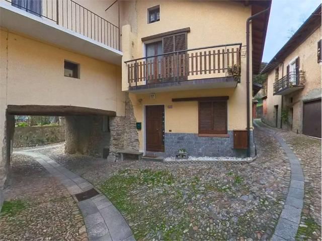 Villa Indipendente in vendita a Comunità Montana Valli del Verbano, Masciago Primo