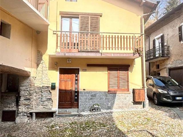 Villa Indipendente in vendita a Comunità Montana Valli del Verbano, Masciago Primo