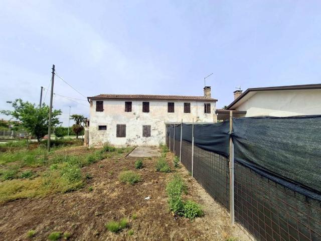Villa Indipendente in vendita a Maserà Di Padova, Veneto
