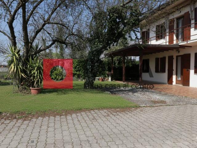 Villa Indipendente in vendita a Maserada Sul Piave, Veneto