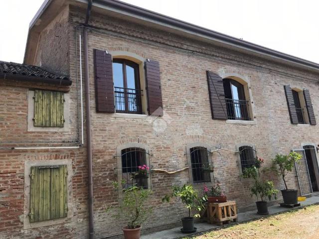 Villa Indipendente in vendita a Masi Torello, Reggio Emilia