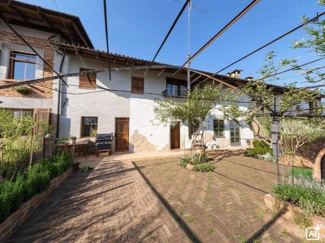 Villa Indipendente in vendita a Piemonte, Alessandria