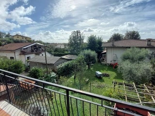 Villa Indipendente in vendita a Castagnara, Marina Di Massa