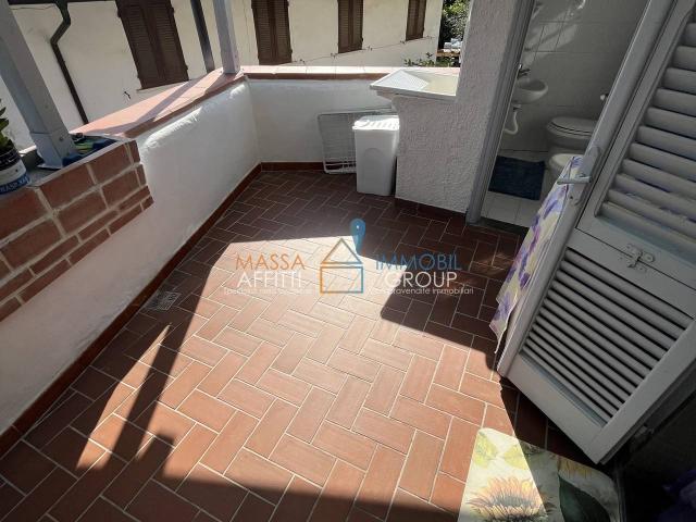 Villa Indipendente in vendita a Marina Di Massa, Toscana