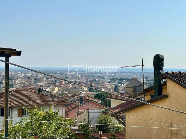 Villa Indipendente in vendita a Marina Di Massa, Toscana