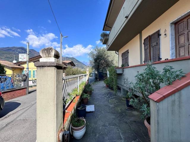 Villa Indipendente in vendita a Remola, Marina Di Massa