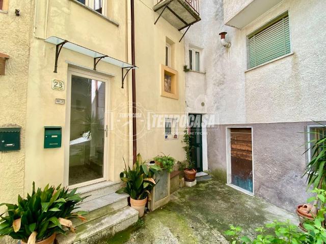 Villa Indipendente in vendita a Marina Di Massa, Toscana