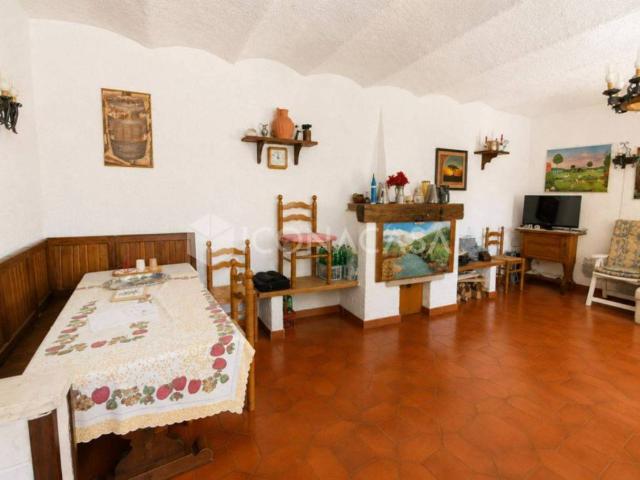 Villa Indipendente in vendita a Massa D'albe, Abruzzo