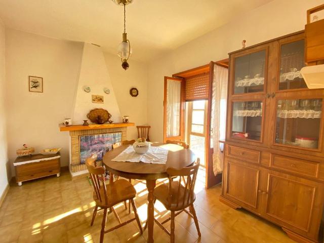 Villa Indipendente in vendita a Massa D'albe, Abruzzo