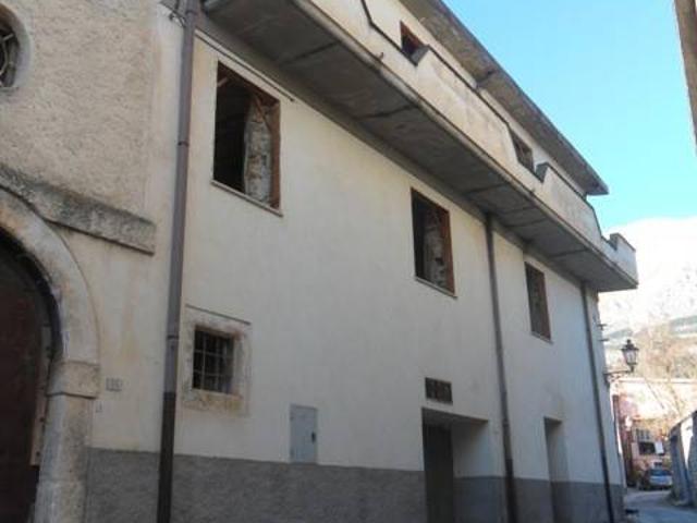 Villa Indipendente in vendita a Massa D'albe, Abruzzo